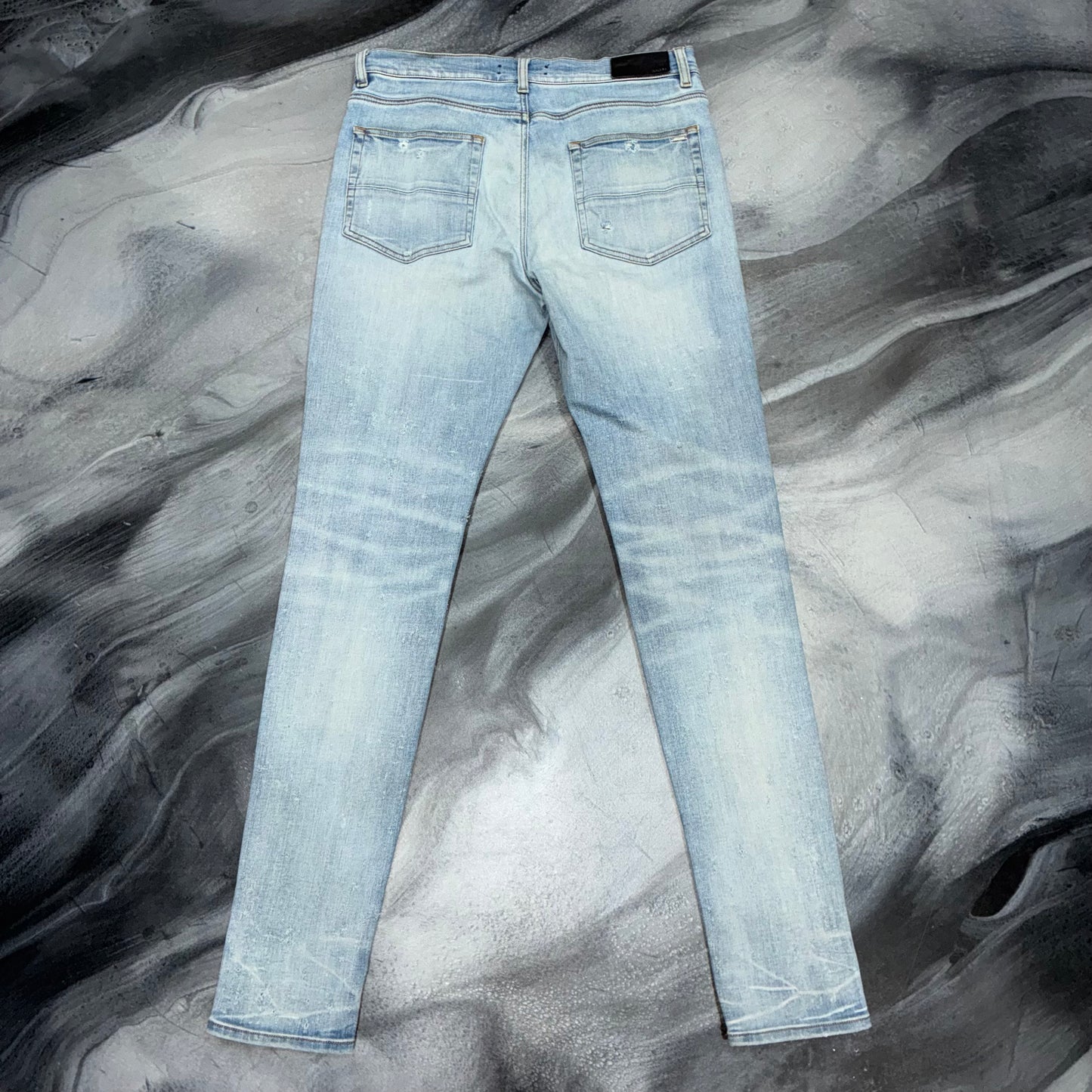 Amiri Light Blue Plain Shotgun Distressed Knees Jean (34)