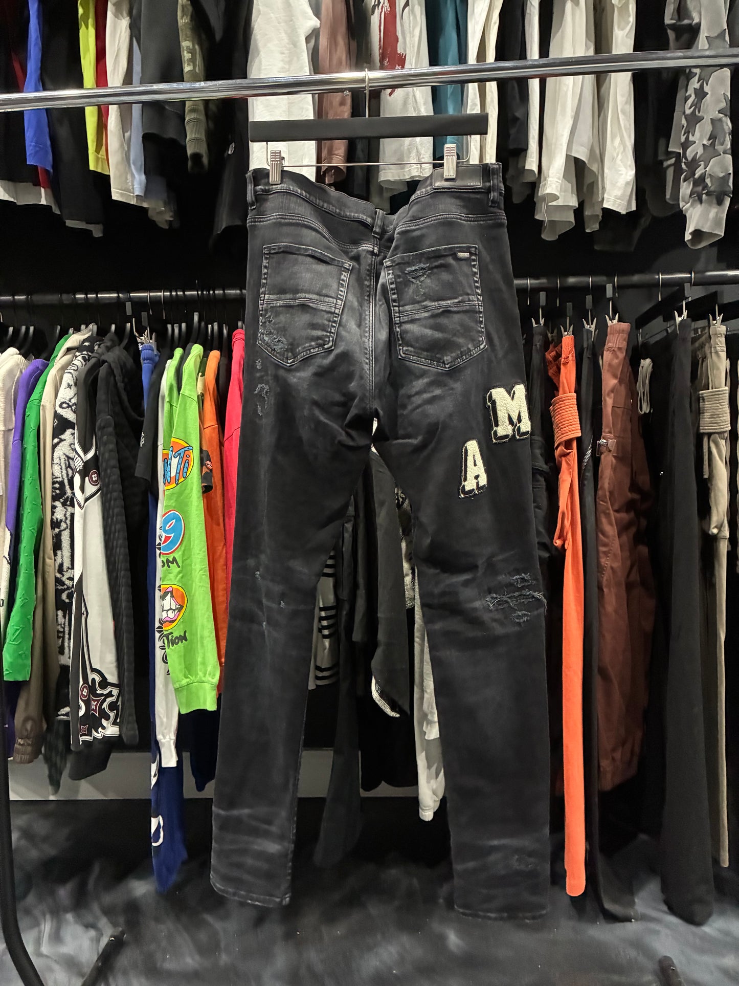 Amiri Faded Black Collegiate Logo Thrasher Jean (36)