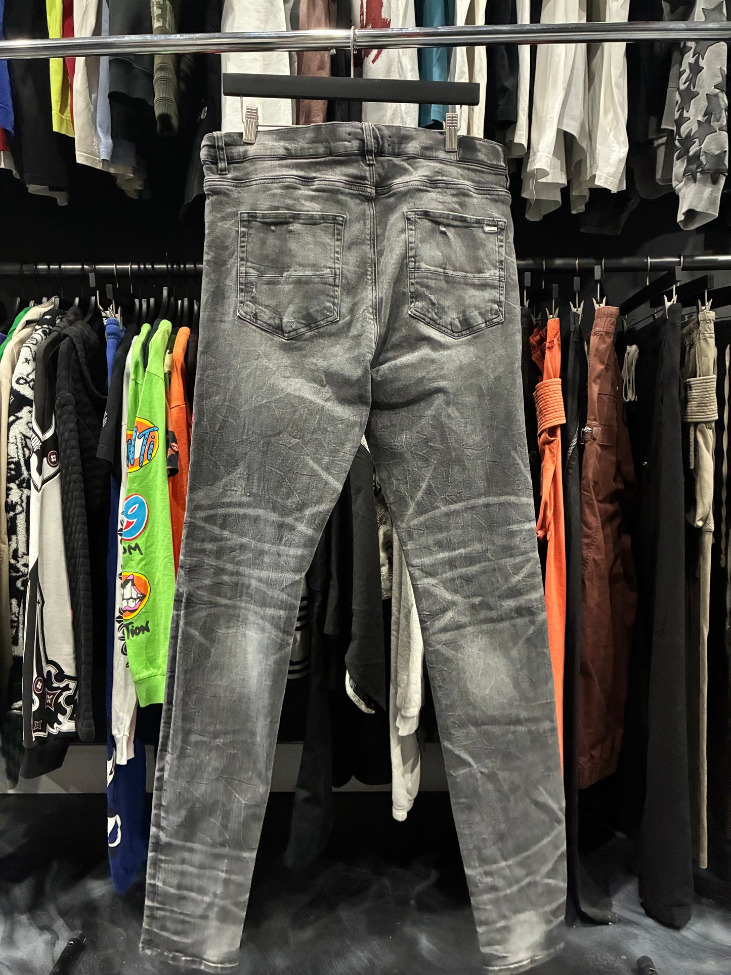 Amiri Grey Stone Wash Jean (38)