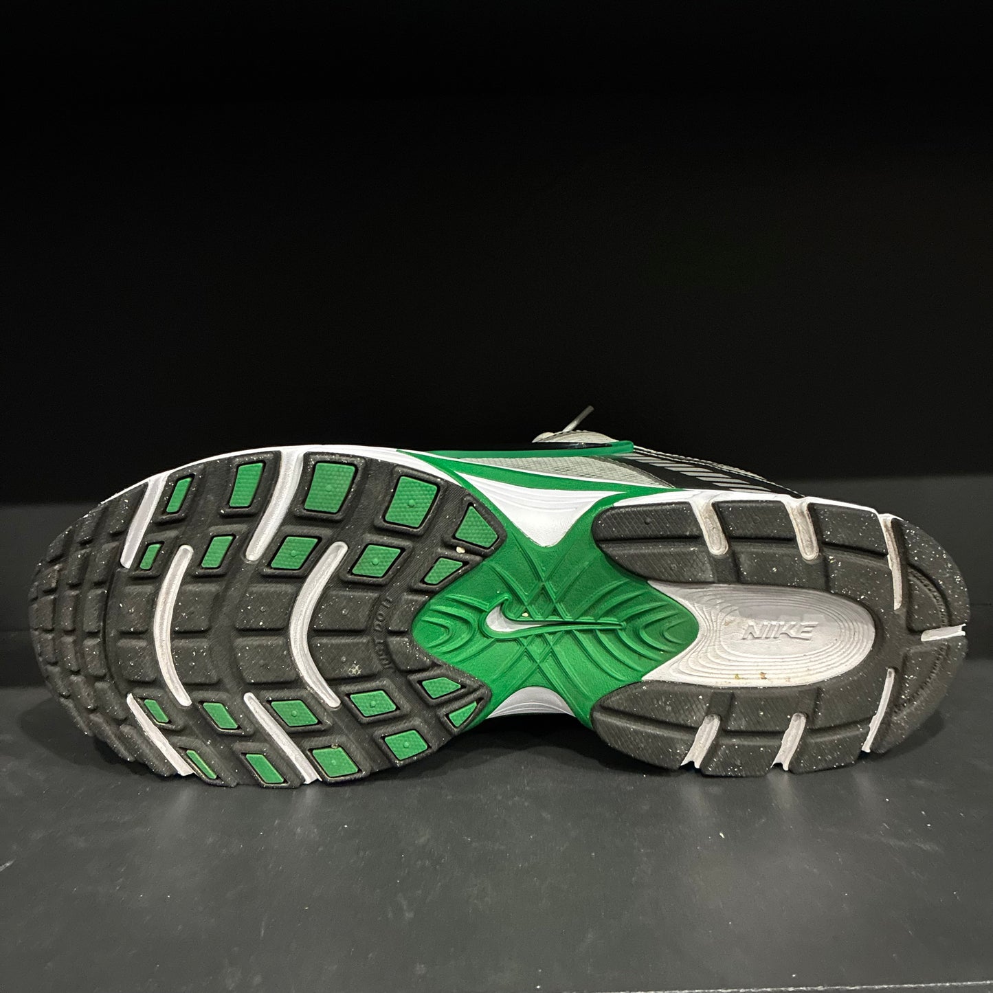 Nike V5 RNR (White/Green/Silver)