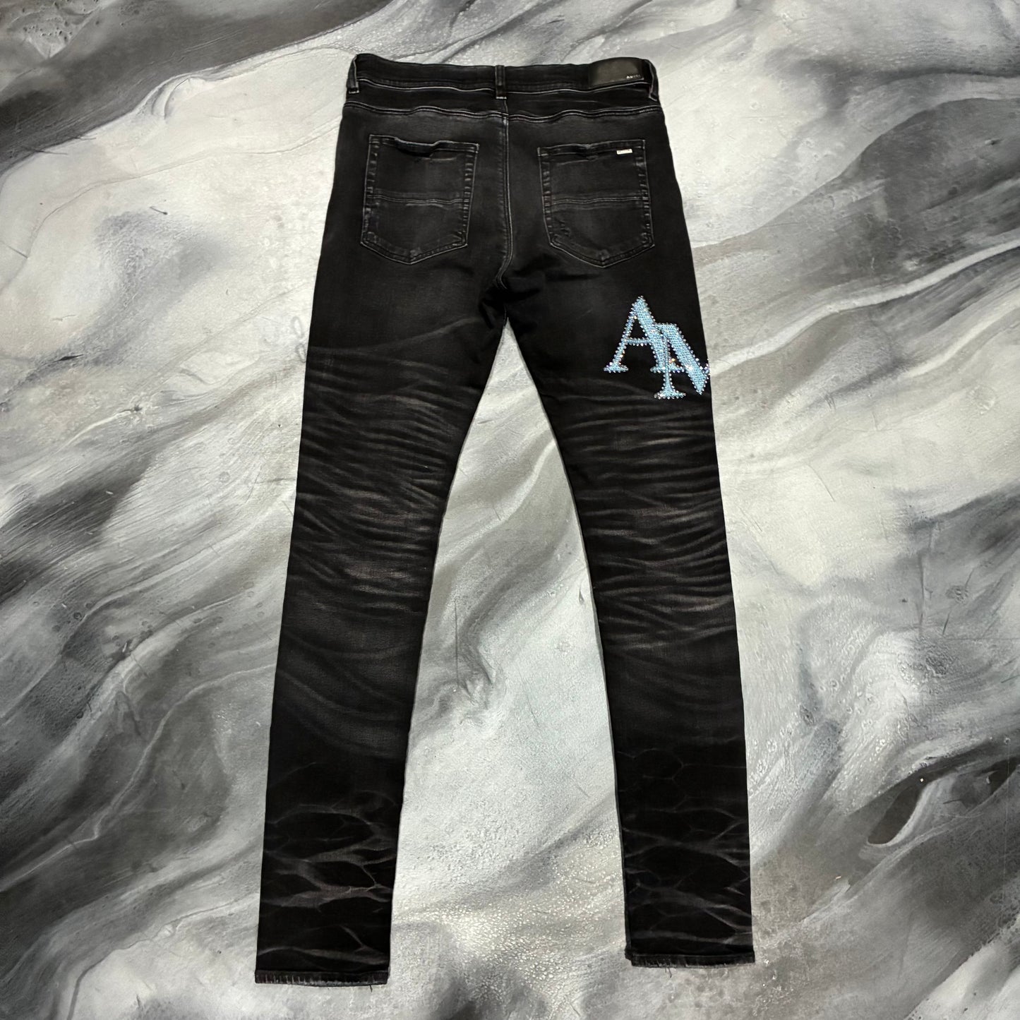 Amiri Black/Baby Blue/VVS Staggered Logo Jean (33)