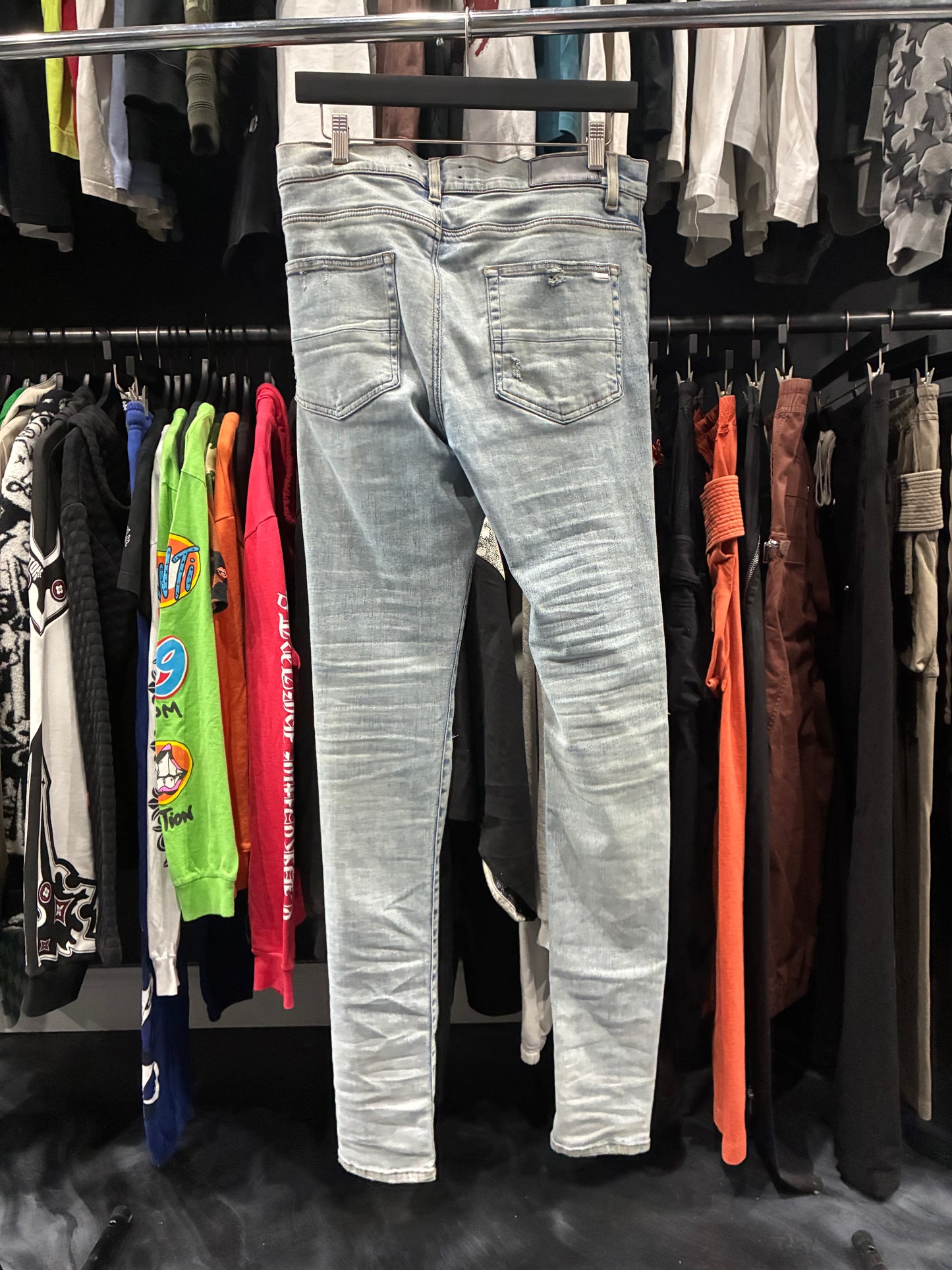 Amiri Light Blue Wash Studded Jean (32)