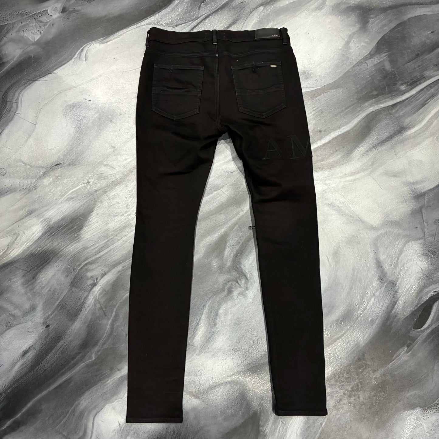 Amiri Black/Black Core Logo Distressed Jean (38)