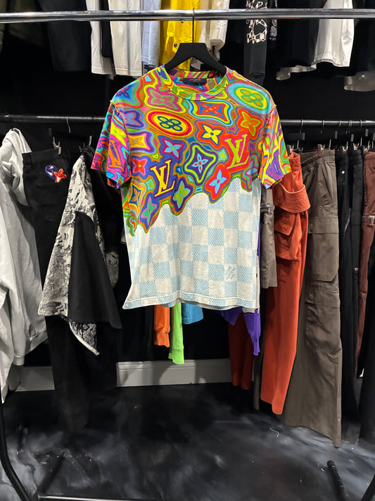 Louis v multi color tee (S)