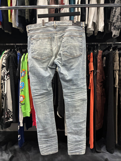 Amiri Light Blue Wash Plain Jean (38)