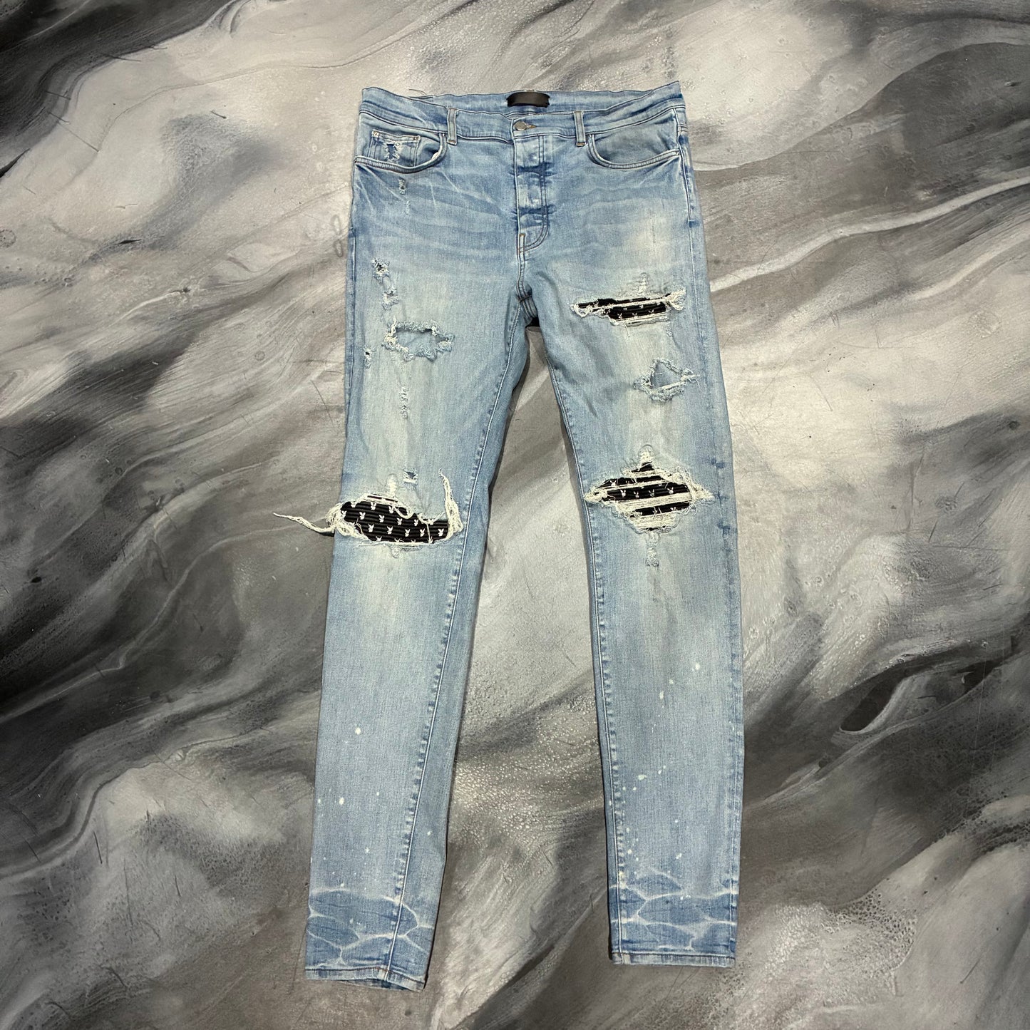 Amiri Light Blue/Black Playboy Patch Jean (38)