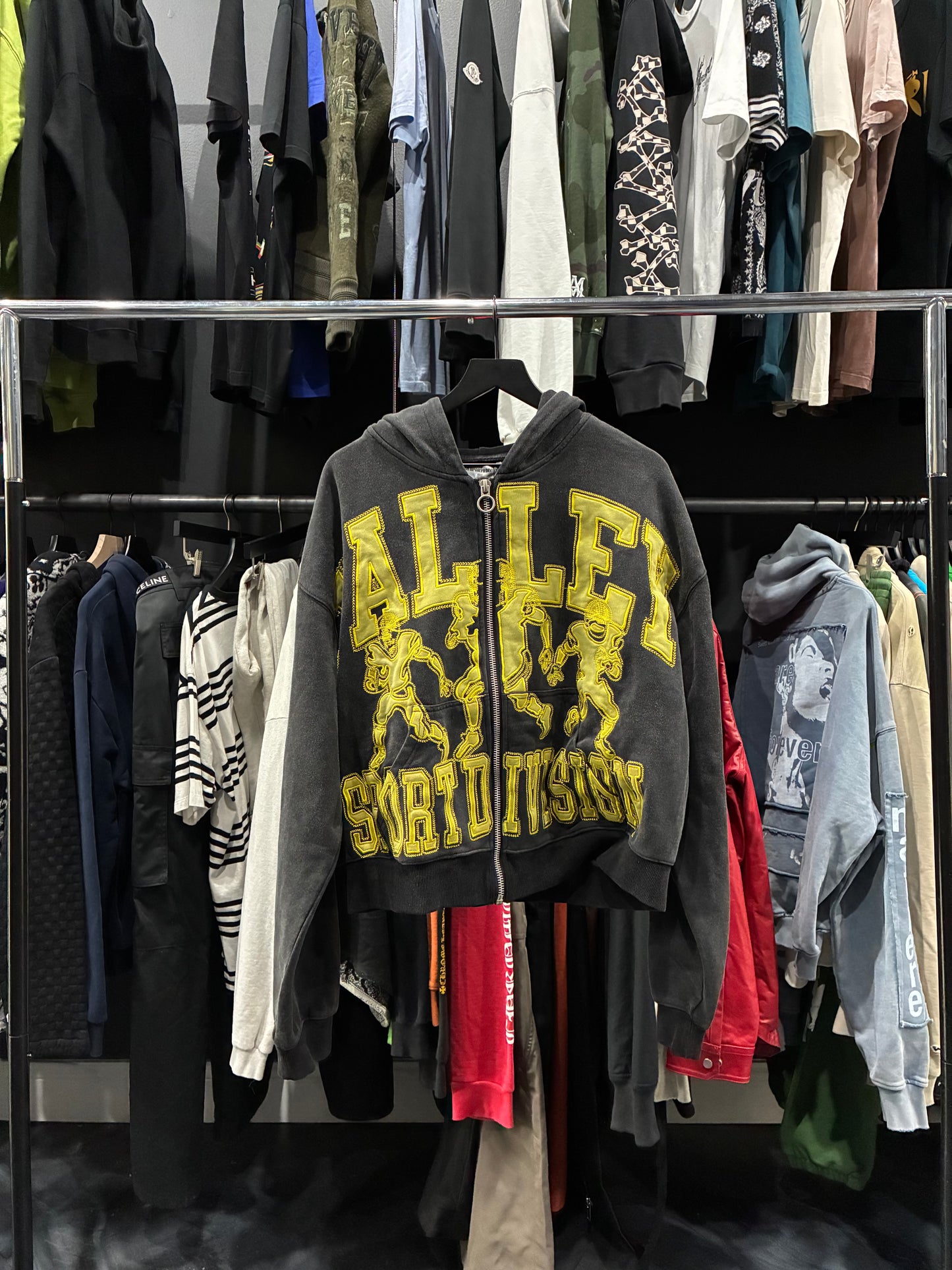 Vale Faded Black/Yellow Sports Division Hoodie (M)