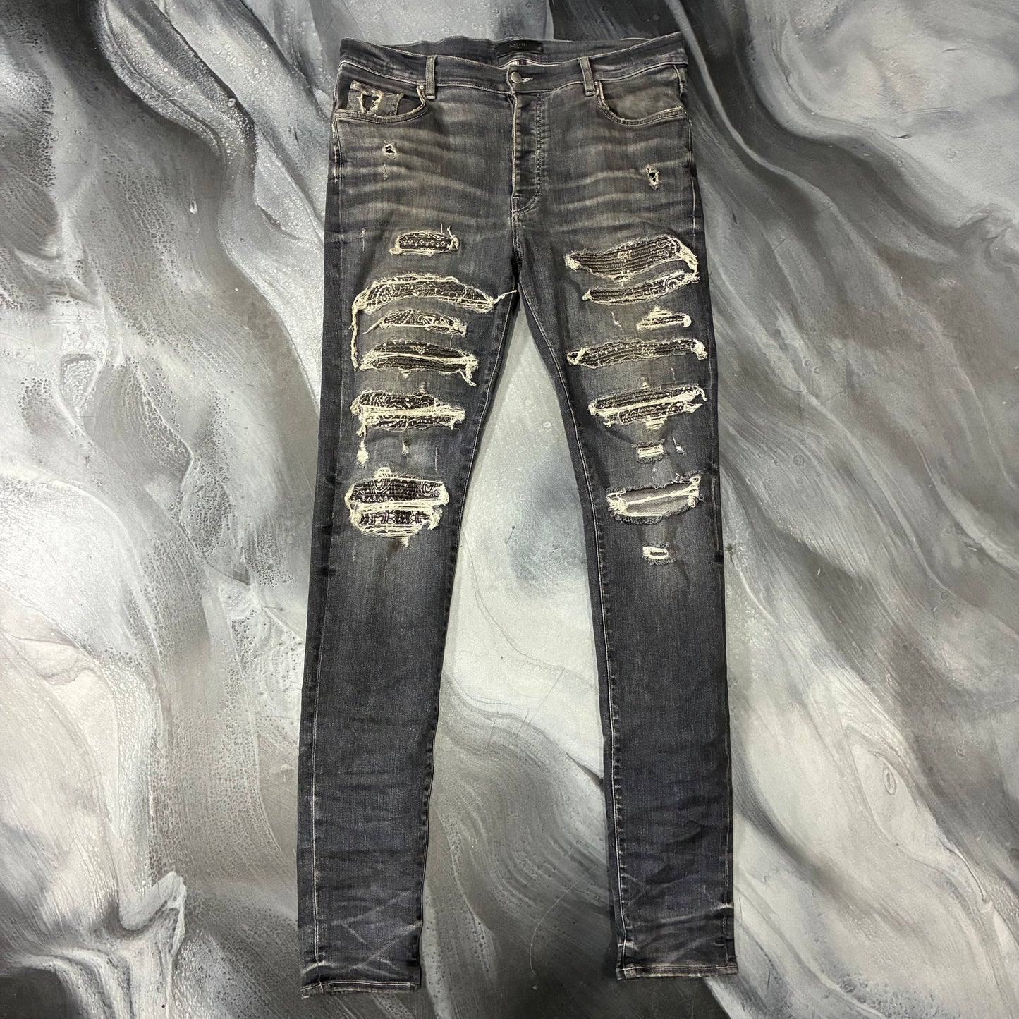 Amiri Faded Black/White Bandana Thrasher Jean (33)