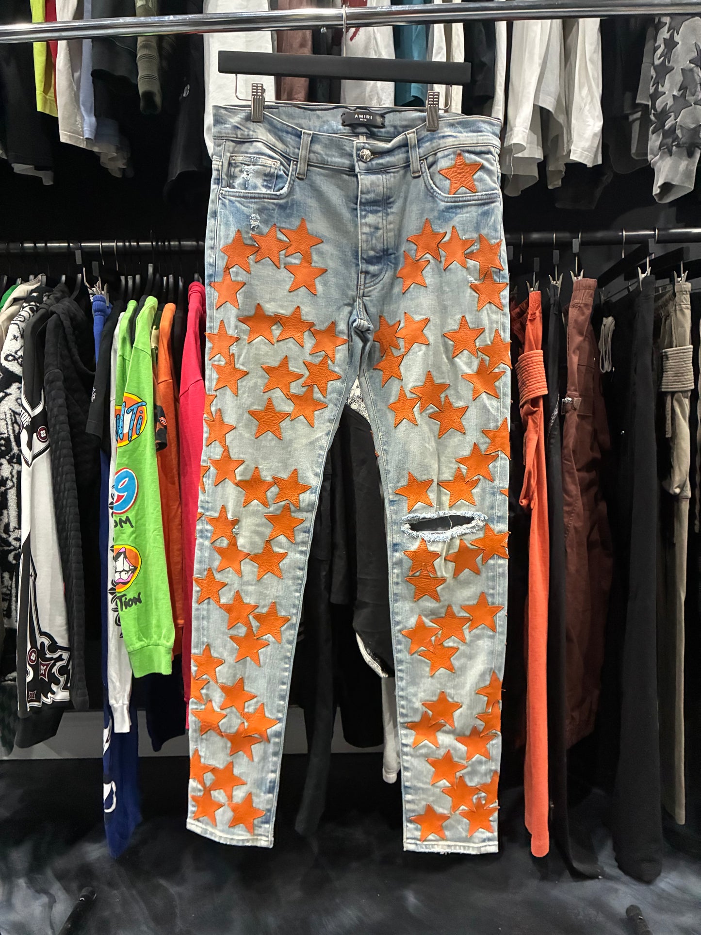 Amiri Indigo Chemist Orange Stars Jean (32)