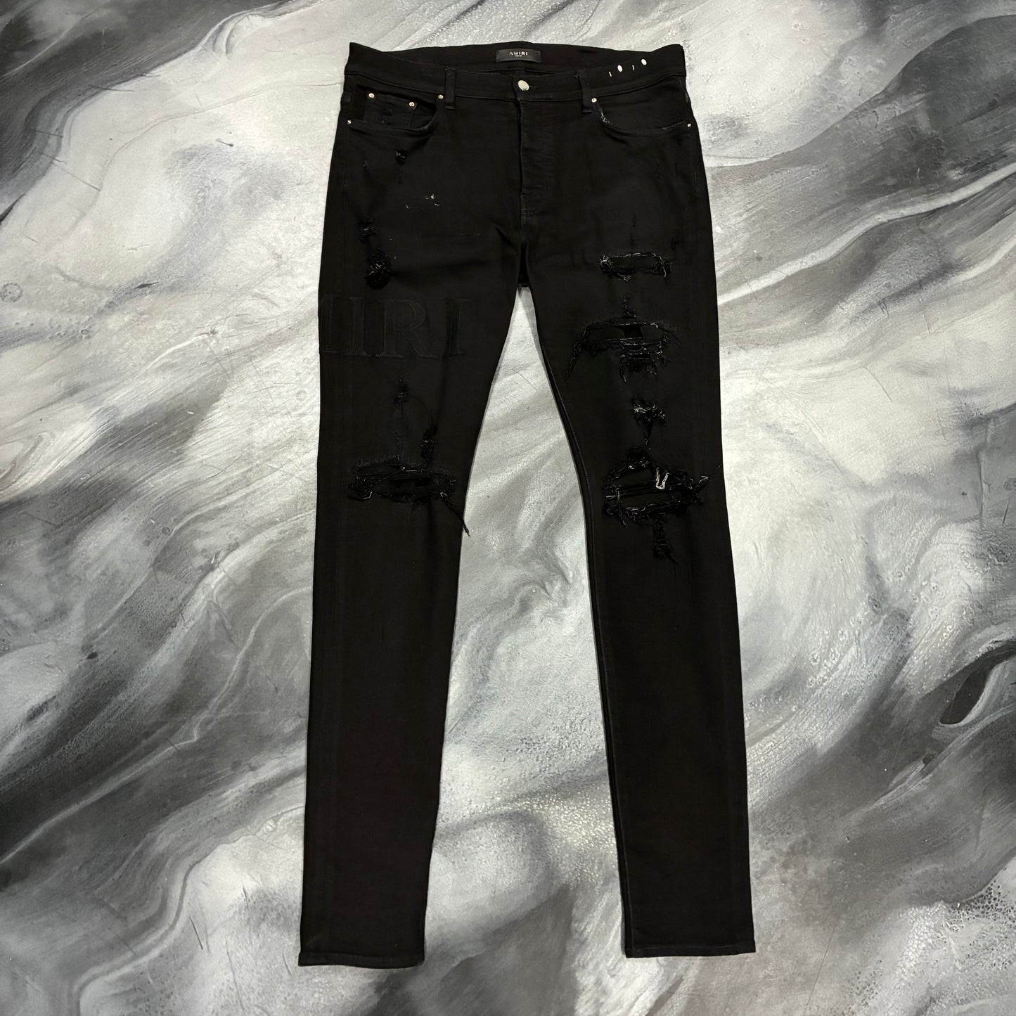 Amiri Black/Black Core Logo Distressed Jean (38)