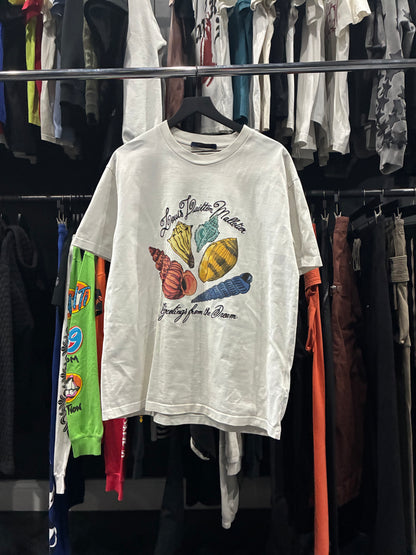 Louis V White/Colorful Shells Tee (L)