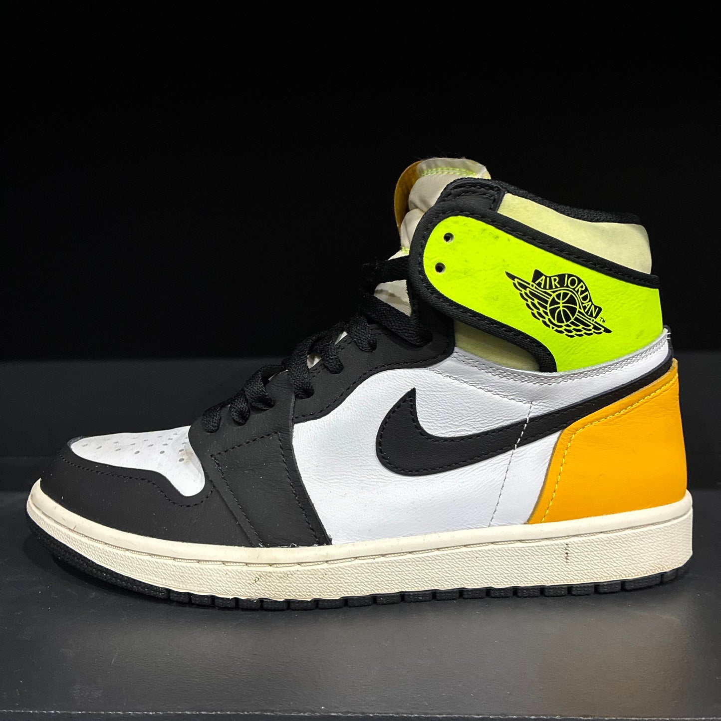 Jordan 1 Retro High “OG Vault”
