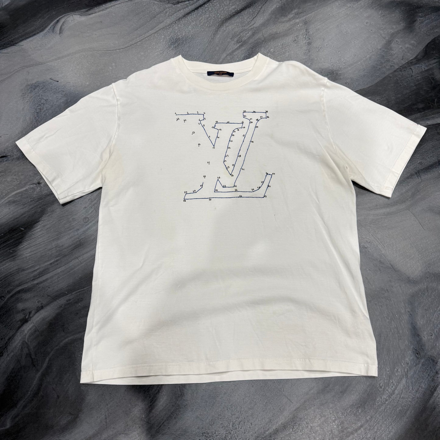 Louis V. White/Blue Numeric Logo Tee (2XL)