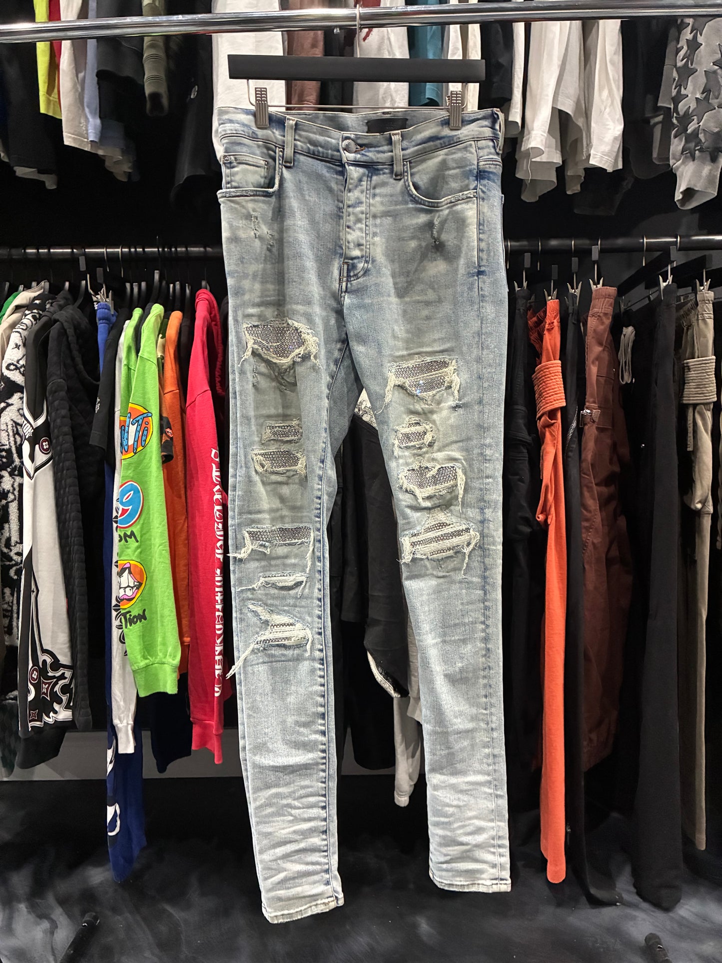 Amiri Light Blue Wash Studded Jean (32)