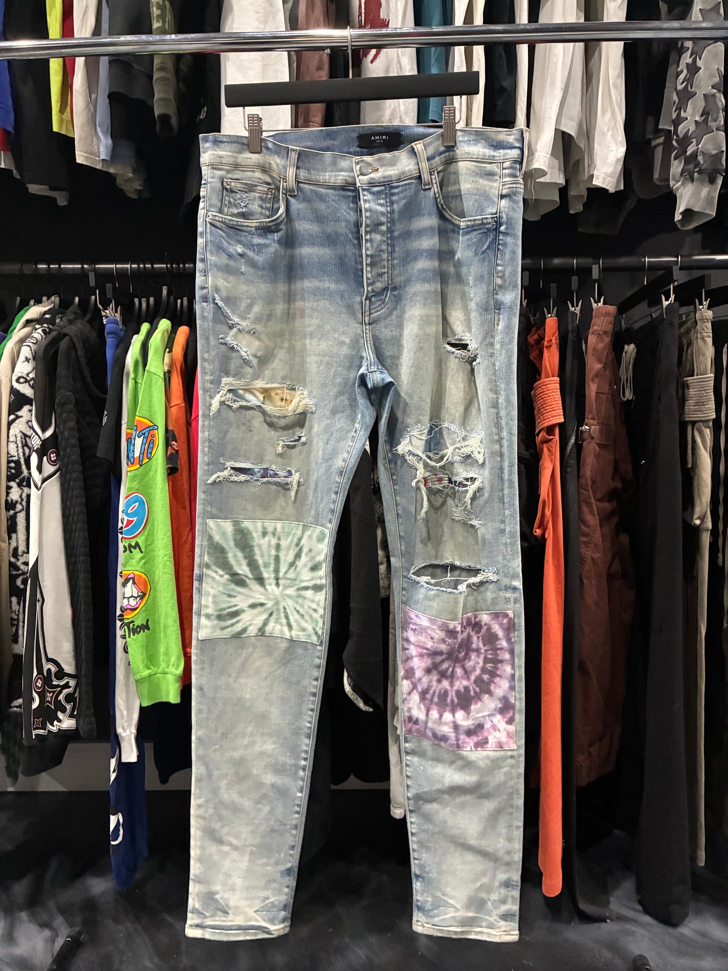 Amiri Light Blue/Tie Dye Patch Jean (38)