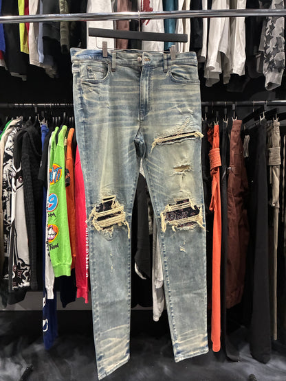 Amiri Indigo/Black Floral Patch Thrasher Jean (38)