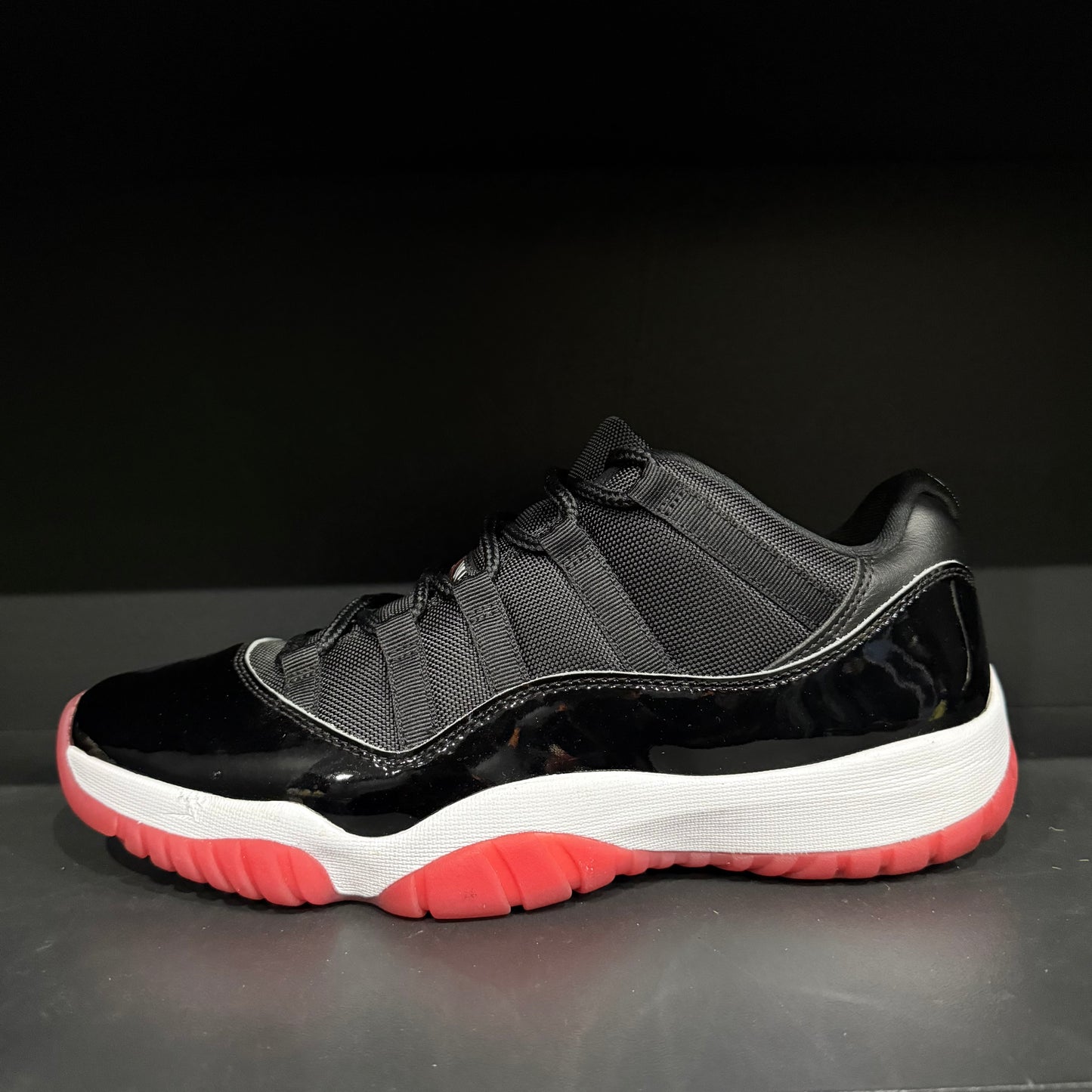 Jordan 11 Low Retro “Bred” (11.5)