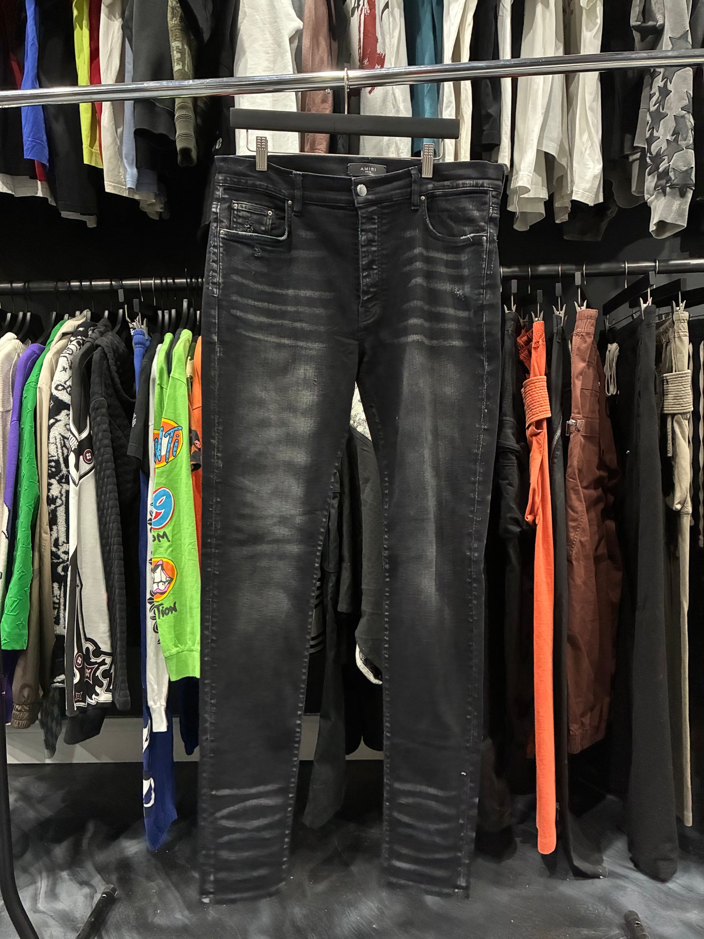 Amiri Faded Black Plain Jean (36)