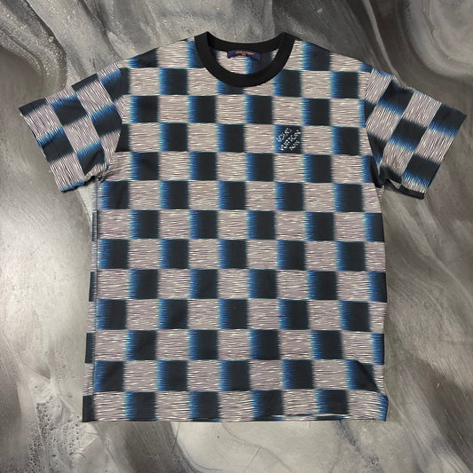 Louis V. Blurred Motion Checkered Tee (M)