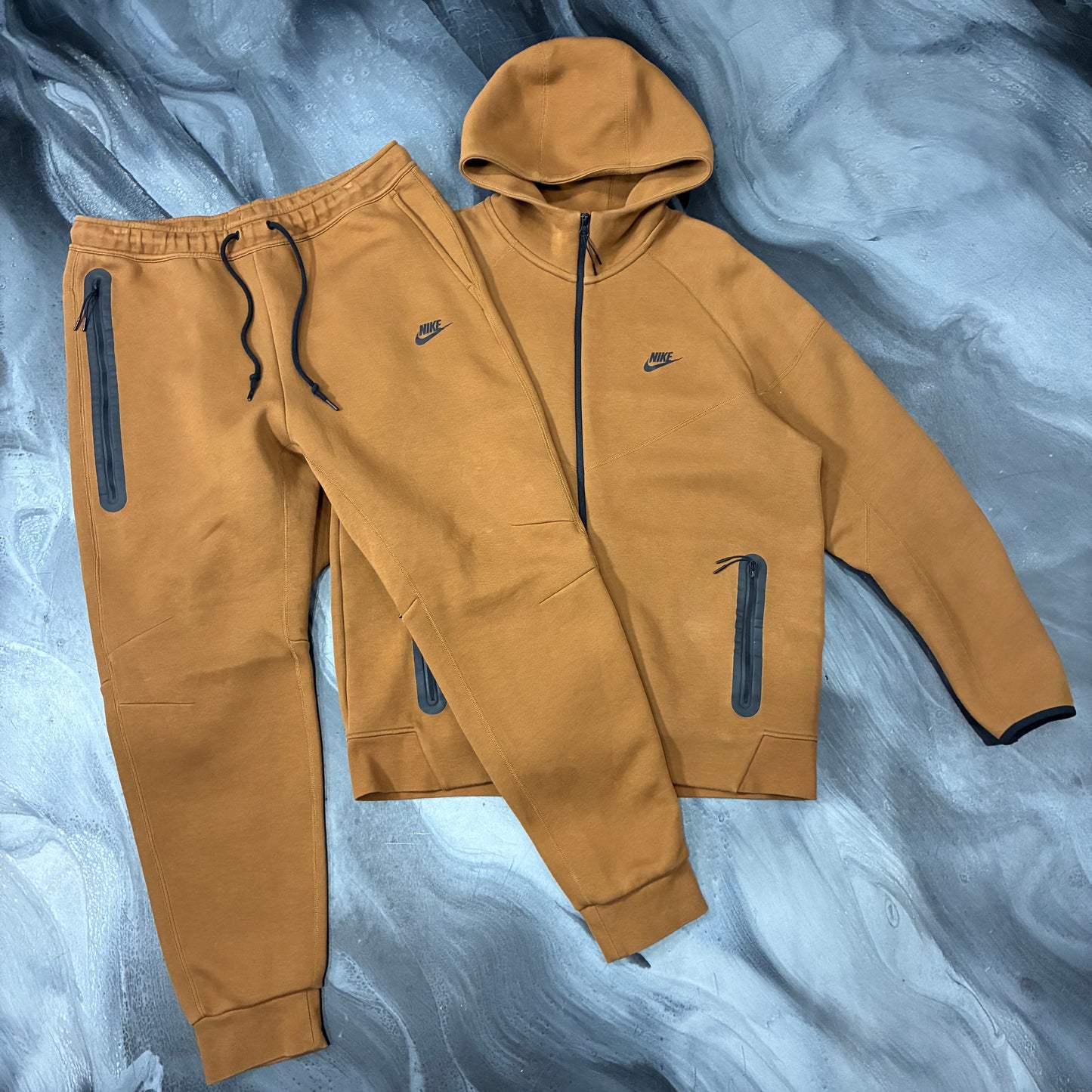 Nike Brown Tech Suit (XL)