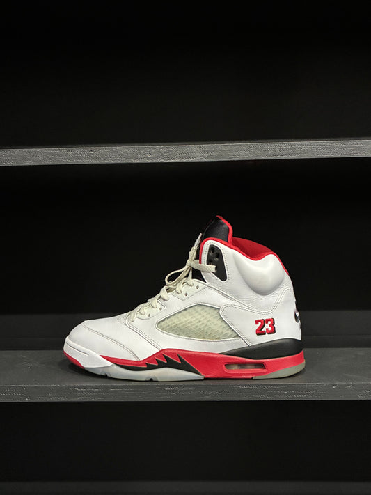 Jordan 5 Retro “Fire Red” (10.5)