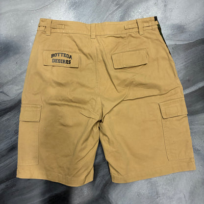 Botteg Desires Camo Cargo Shorts (34)