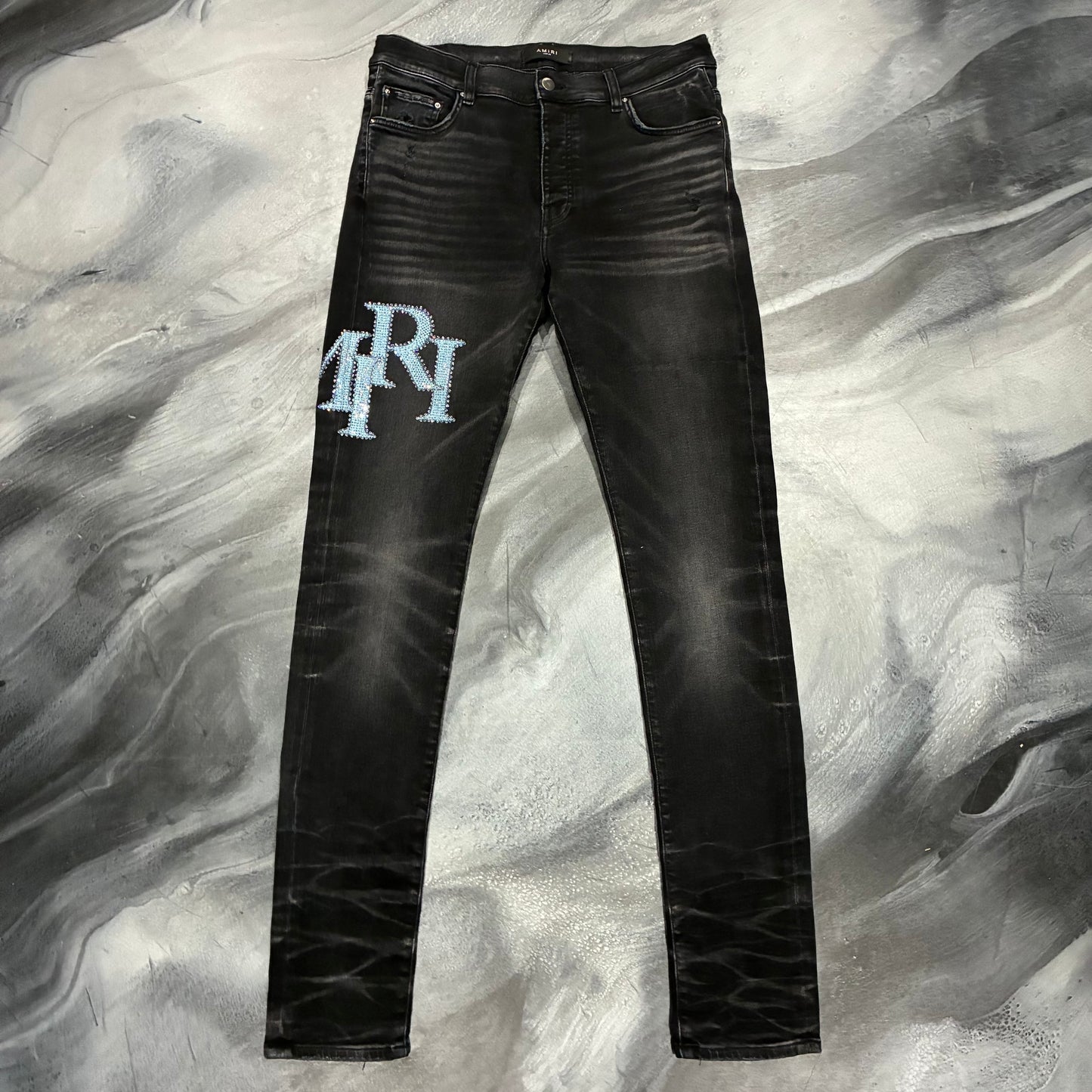 Amiri Black/Baby Blue/VVS Staggered Logo Jean (33)