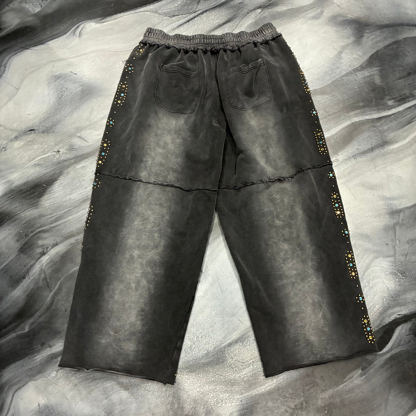 Vale Forever Black Skittle Sweats (L)