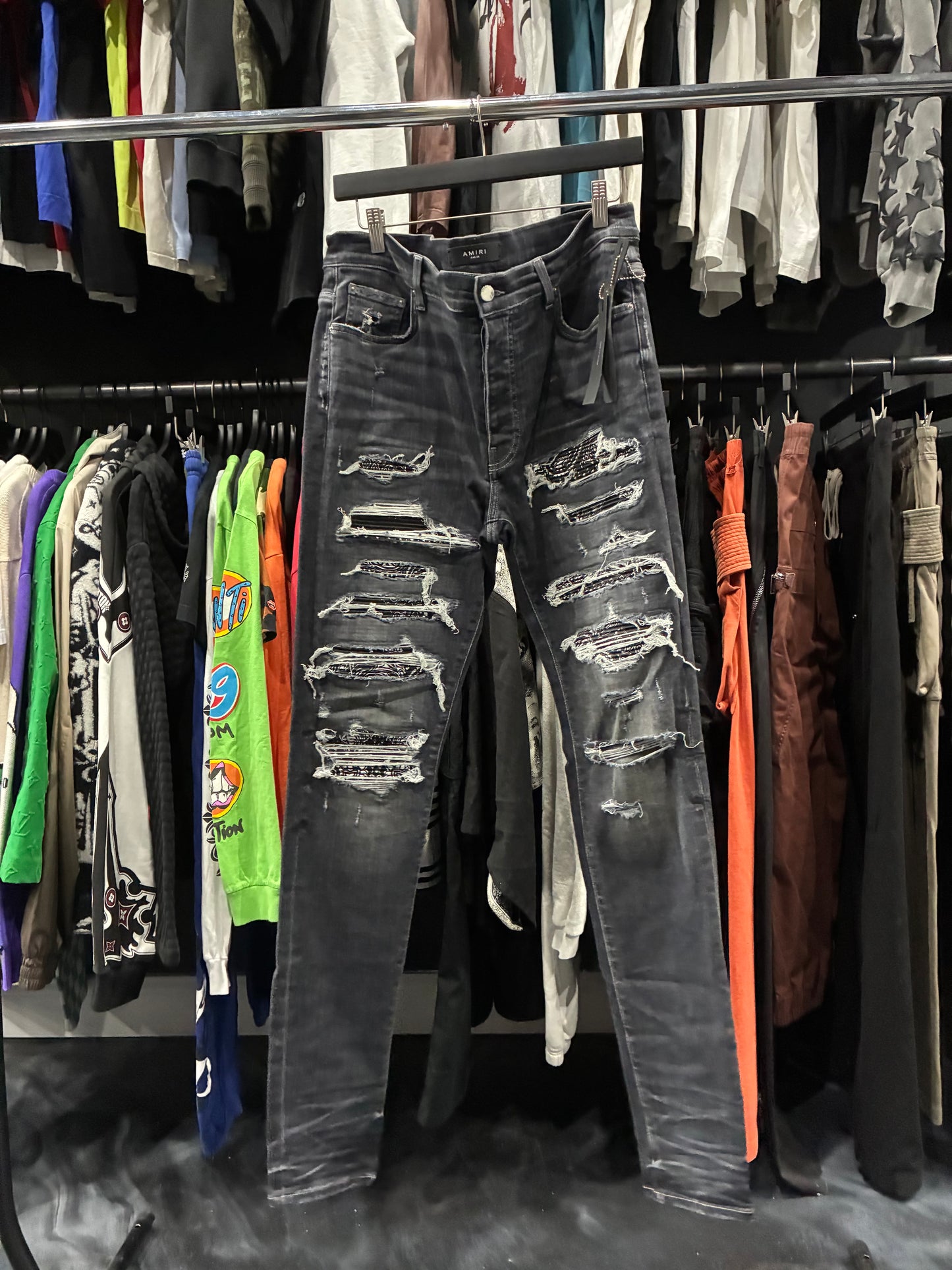 Amiri Faded Black/Black Bandana Thrasher Jean (34)