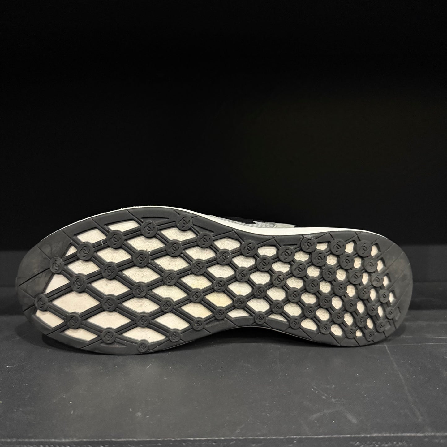 Chanel White Mesh Calfskin Low Top Sneaker (41)