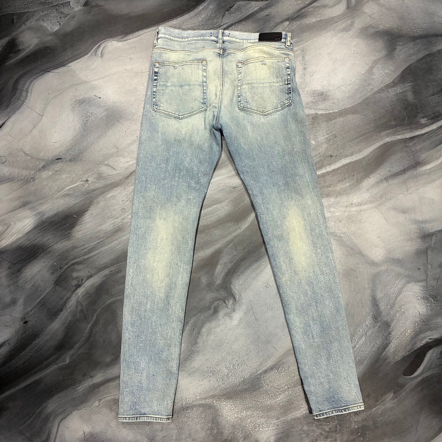 Amiri Light Blue Wash Plain Jean (36)