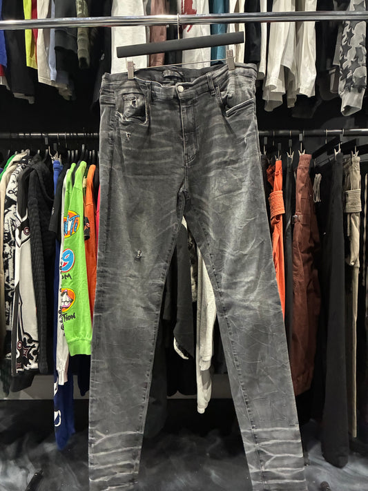 Amiri Grey Stone Wash Jean (38)