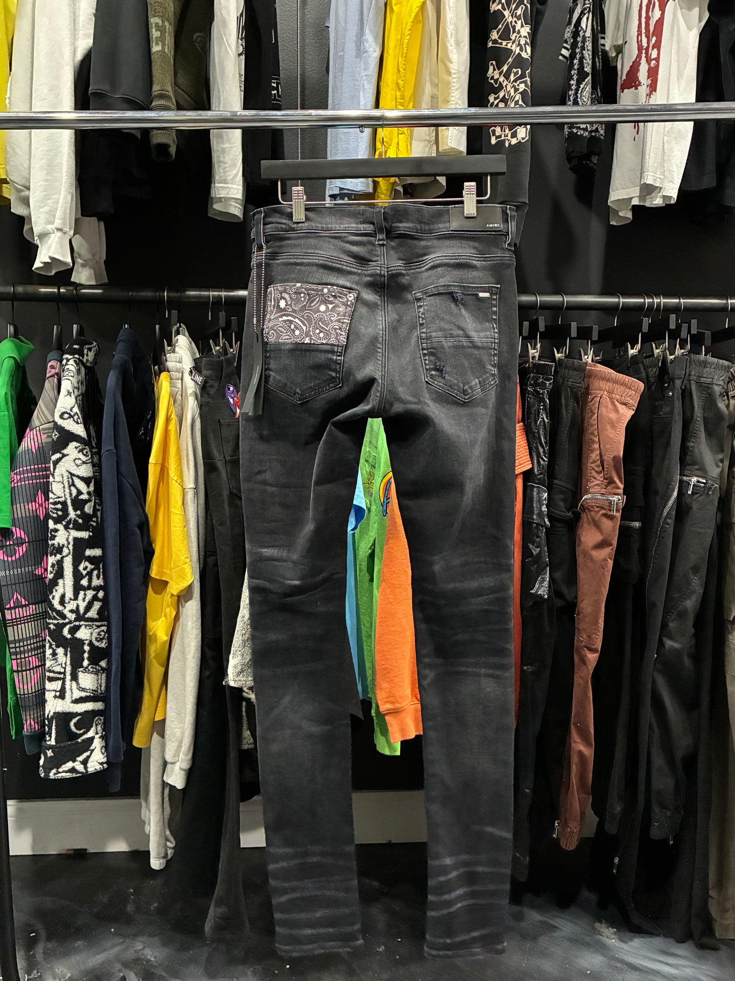 Amiri Aged Black Bandana Patchwork Jean (32)
