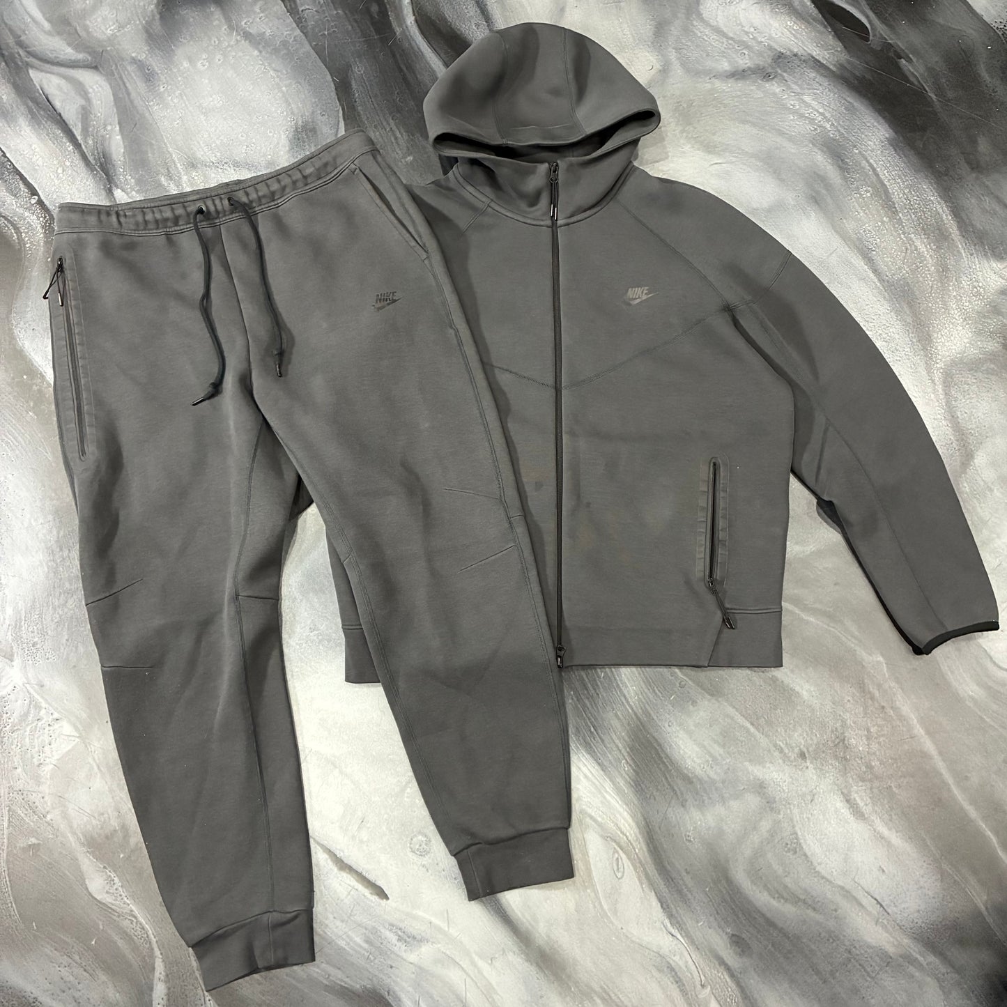 Nike Charcoal Grey Tech Suit (XL)