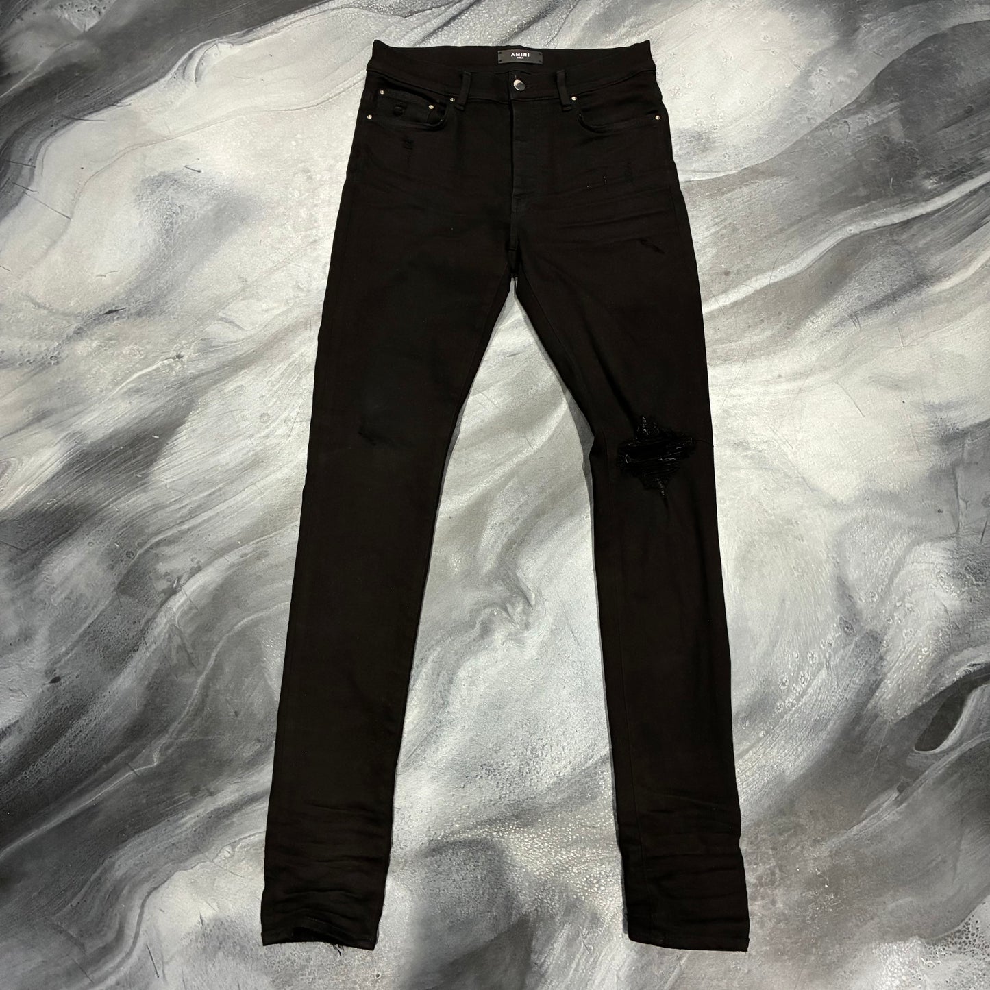 Amiri Black Distressed Jean (31)