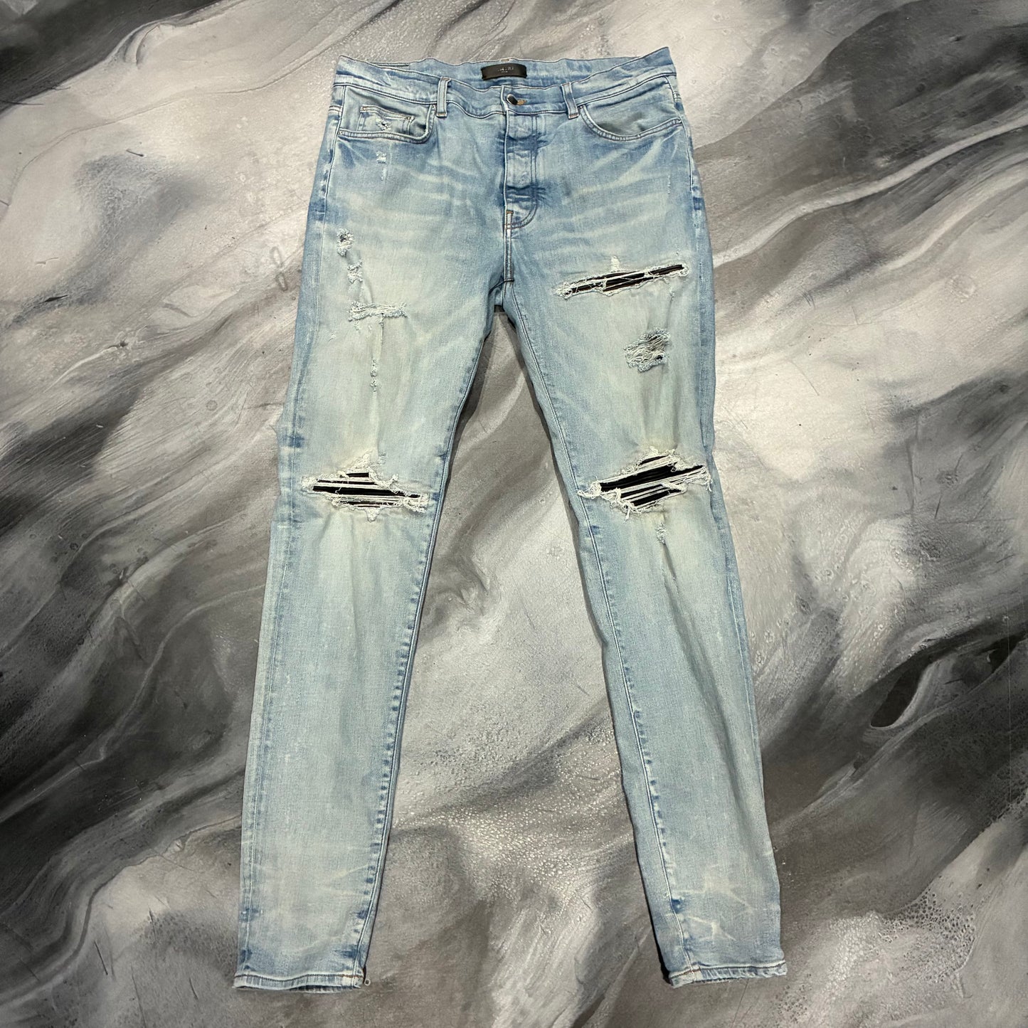 Amiri Light Blue/Black Patch Jean (36)