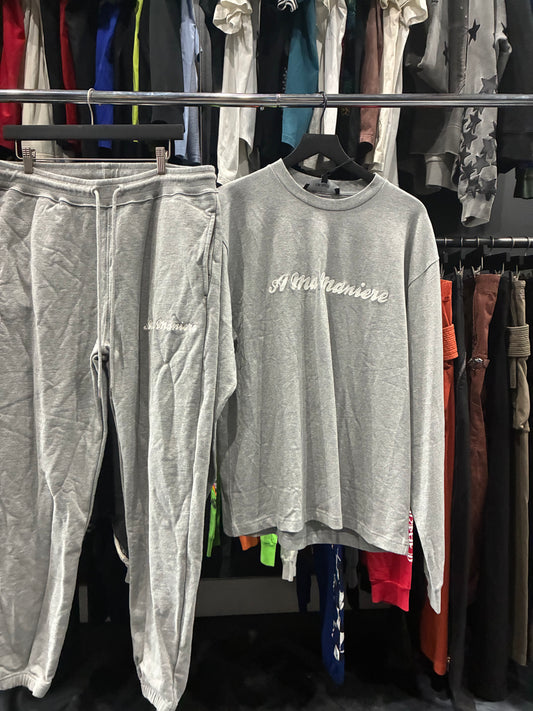 A Ma Maniére script long sleeve crewneck sweatshirt set (XL)