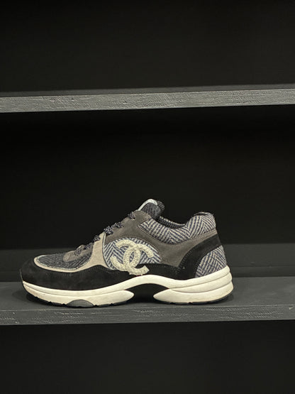 Chanel Black and Gray CC Low Top Sneakers (44EU)